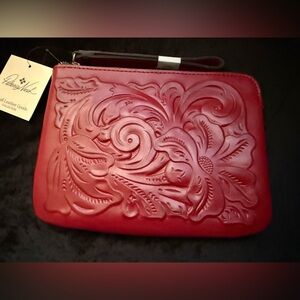 NWT Patricia Nash Red Embossed Leather Clutch♥️